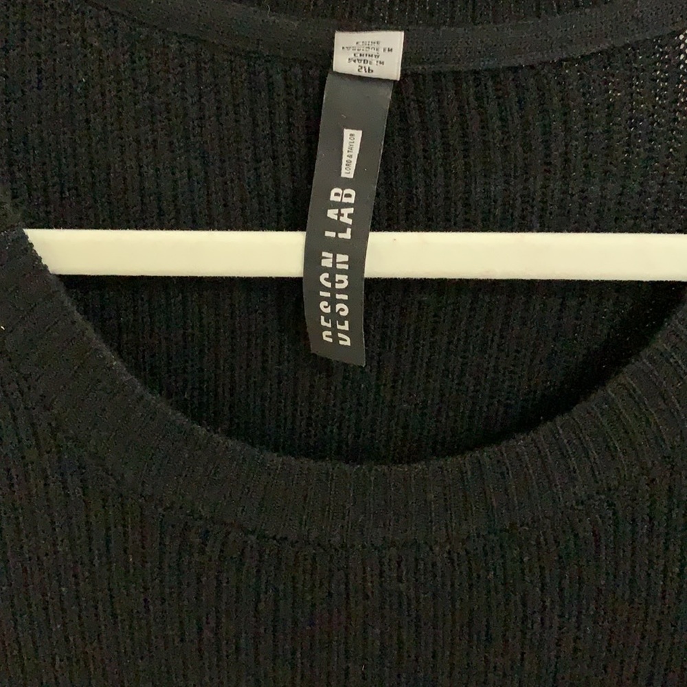 Design Lab Cold Shoulder Sweater - Picture 2 of 5